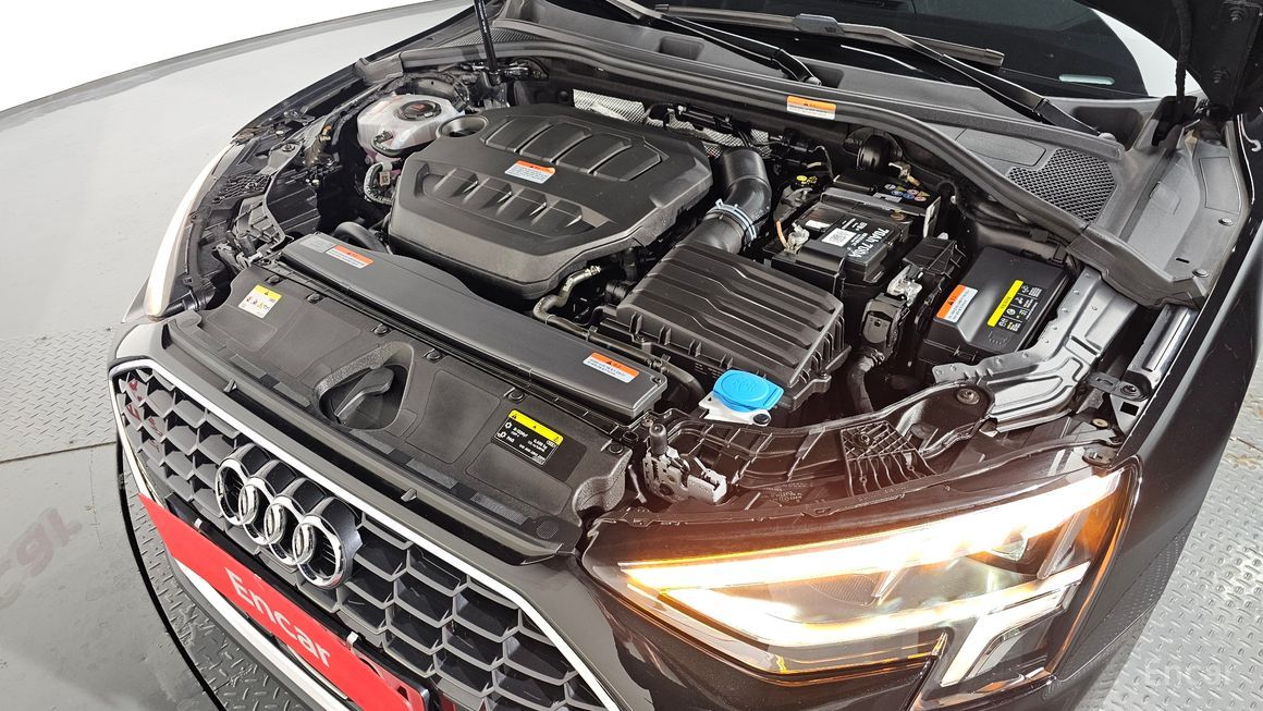 Audi A3 - фото 5