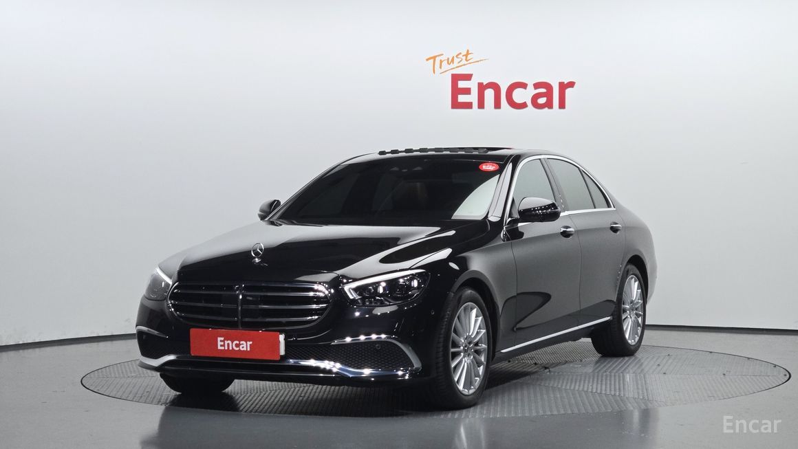 Mercedes-Benz E-Class - фото 0