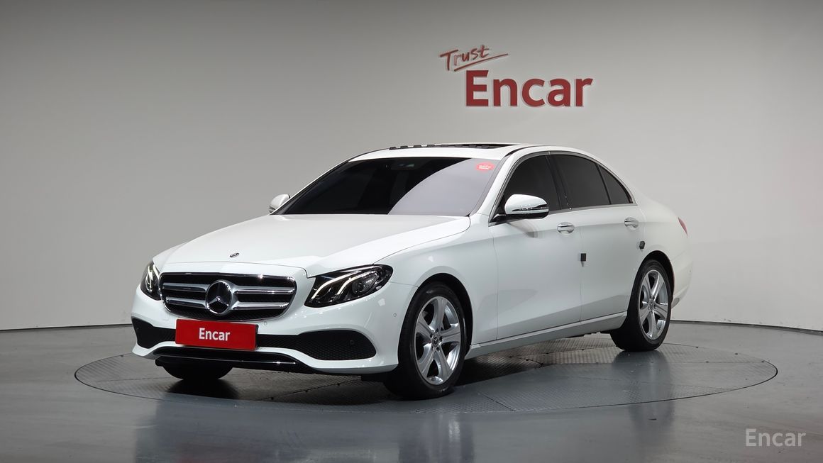 Mercedes-Benz E-Class - фото 0