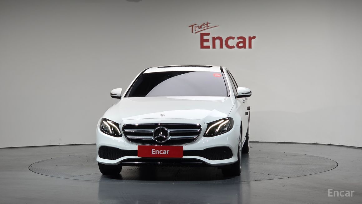 Mercedes-Benz E-Class - фото 2