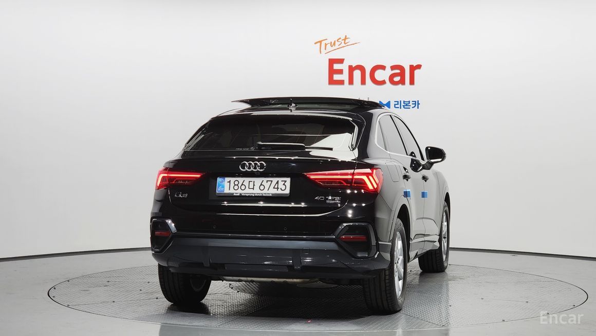 Audi Q3 - фото 3