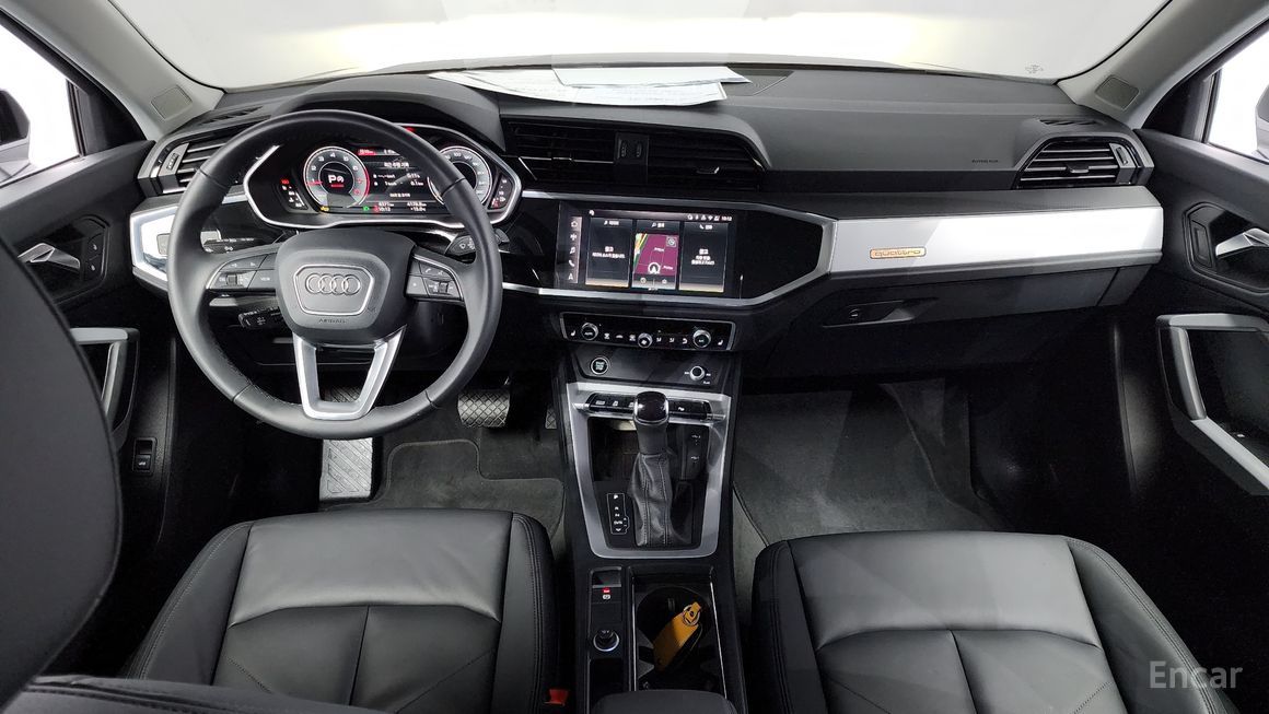 Audi Q3 - фото 6