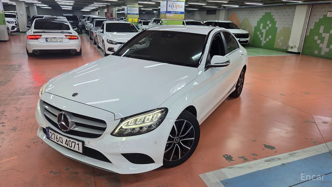 Mercedes-Benz C-Class - фото 0