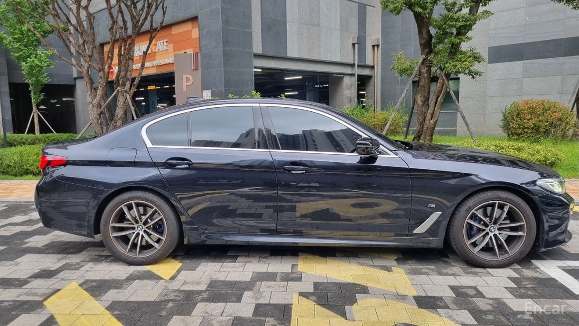 BMW 5 Series - фото 2