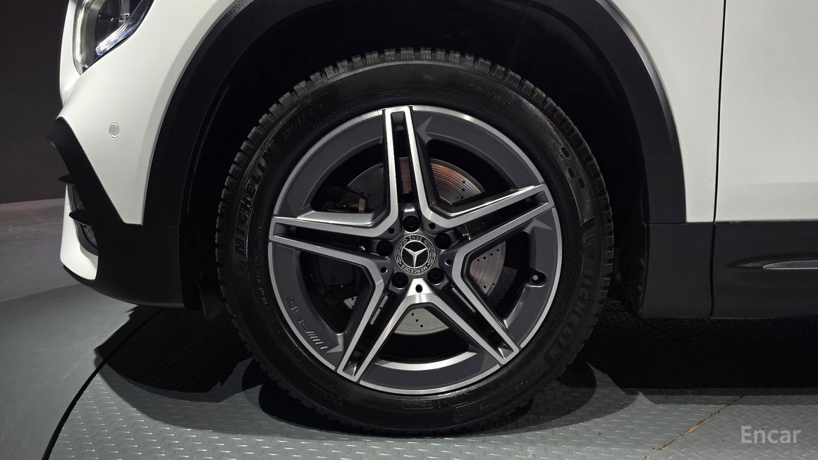 Mercedes-Benz GLB-Class - фото 4