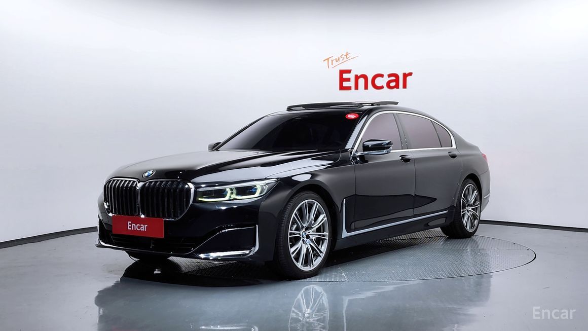 BMW 7 Series - фото 0