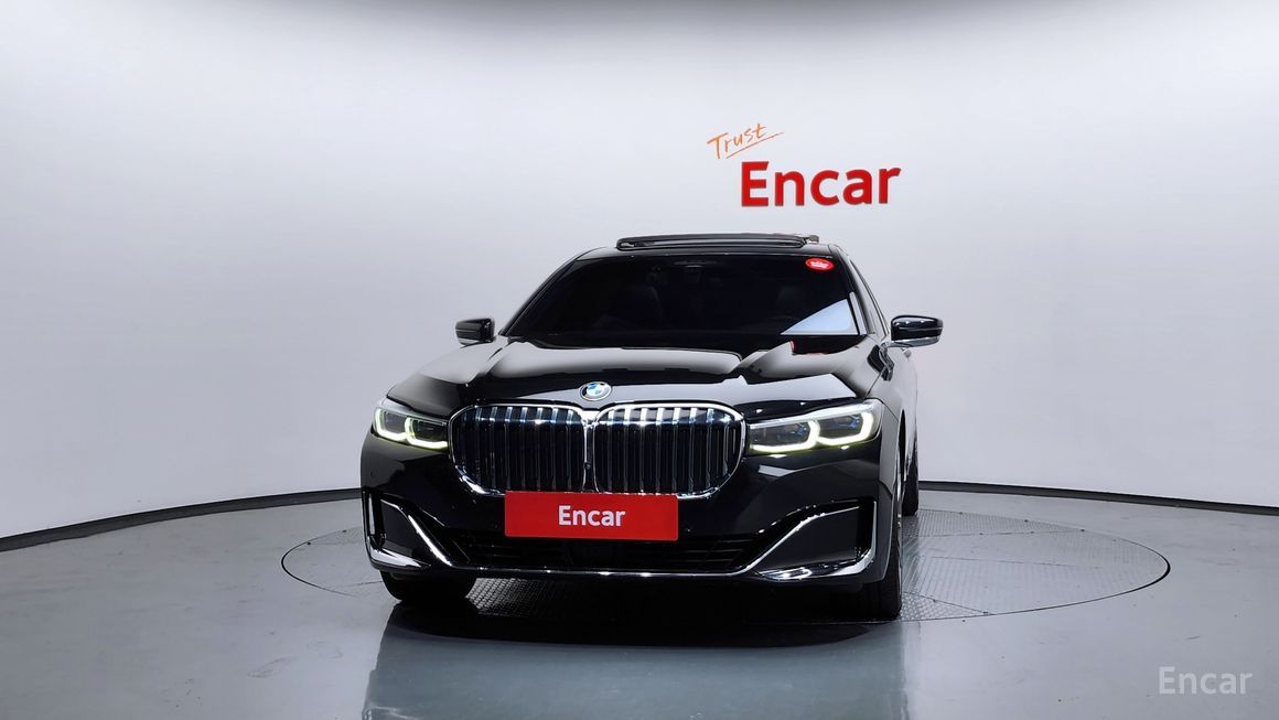 BMW 7 Series - фото 2