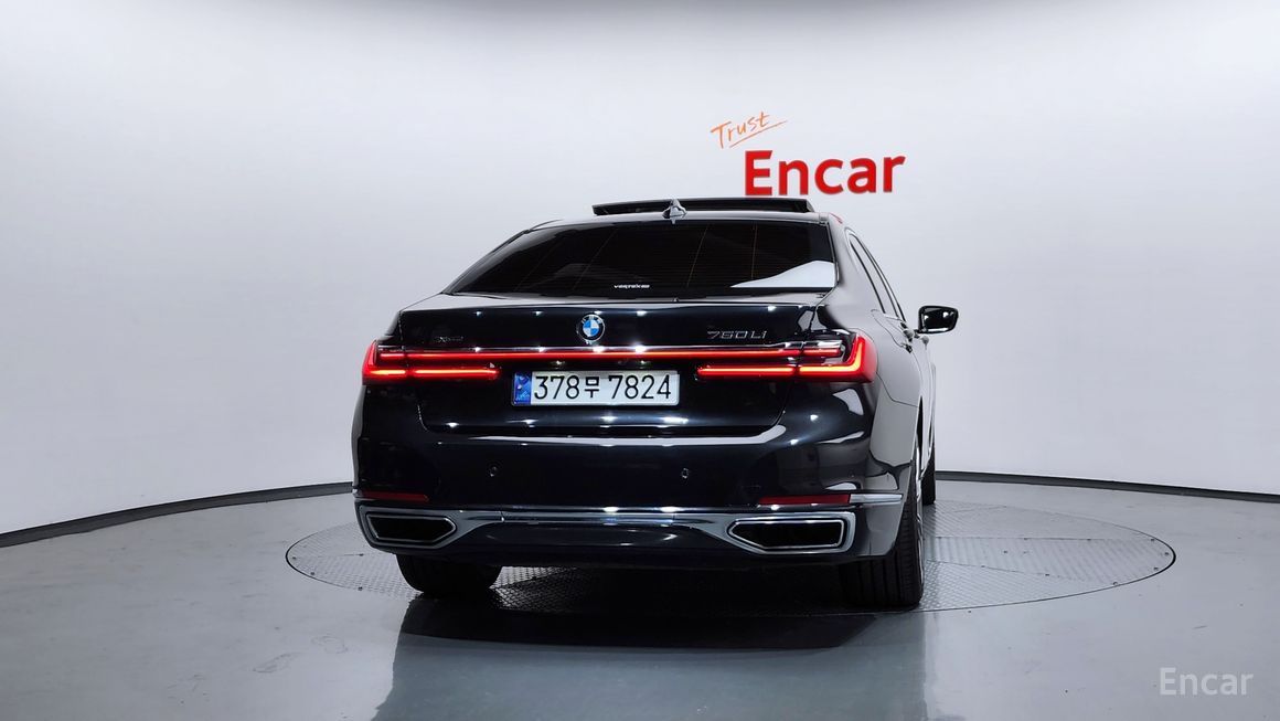 BMW 7 Series - фото 3