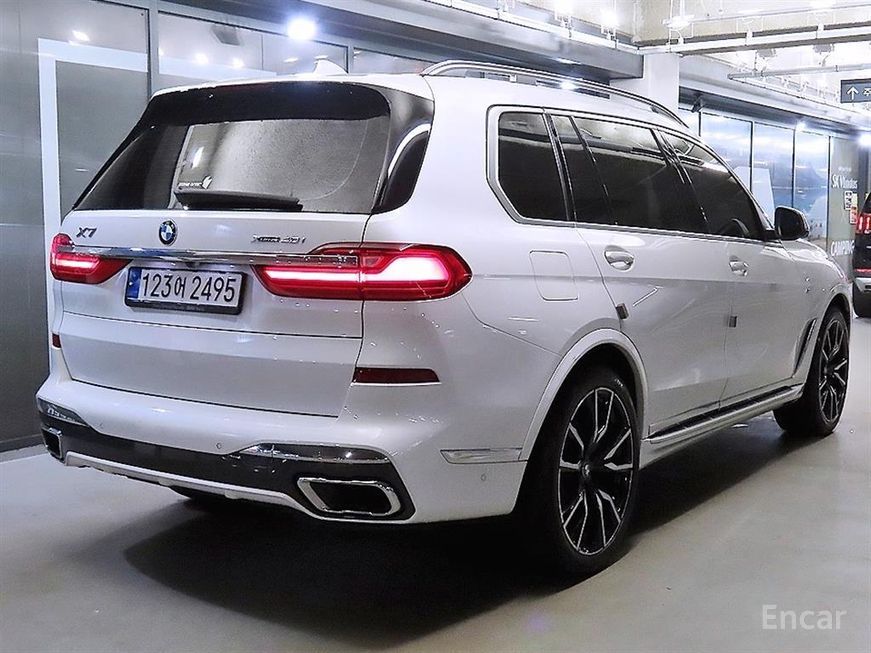 BMW X7 - фото 3
