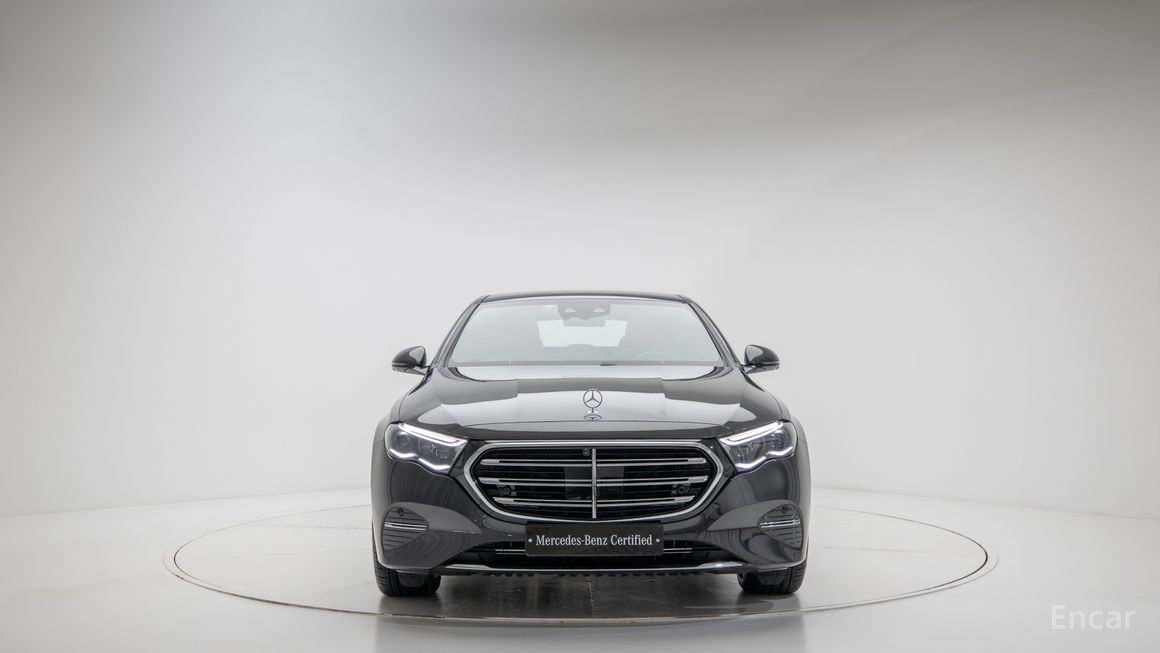 Mercedes-Benz E-Class - фото 2