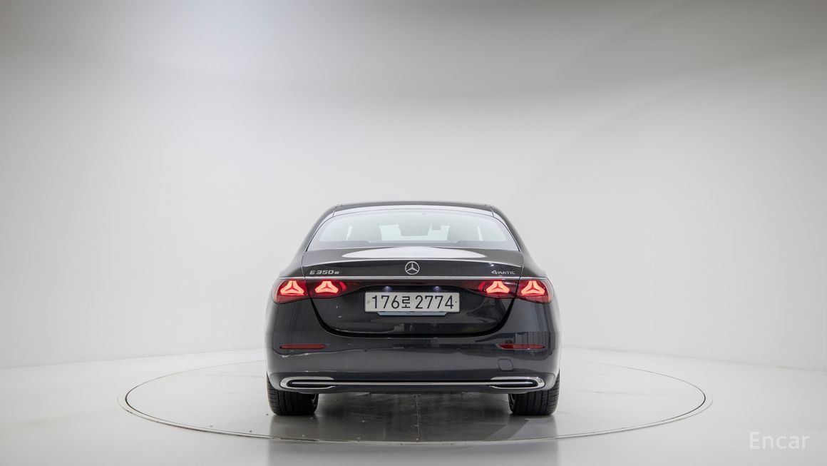 Mercedes-Benz E-Class - фото 3