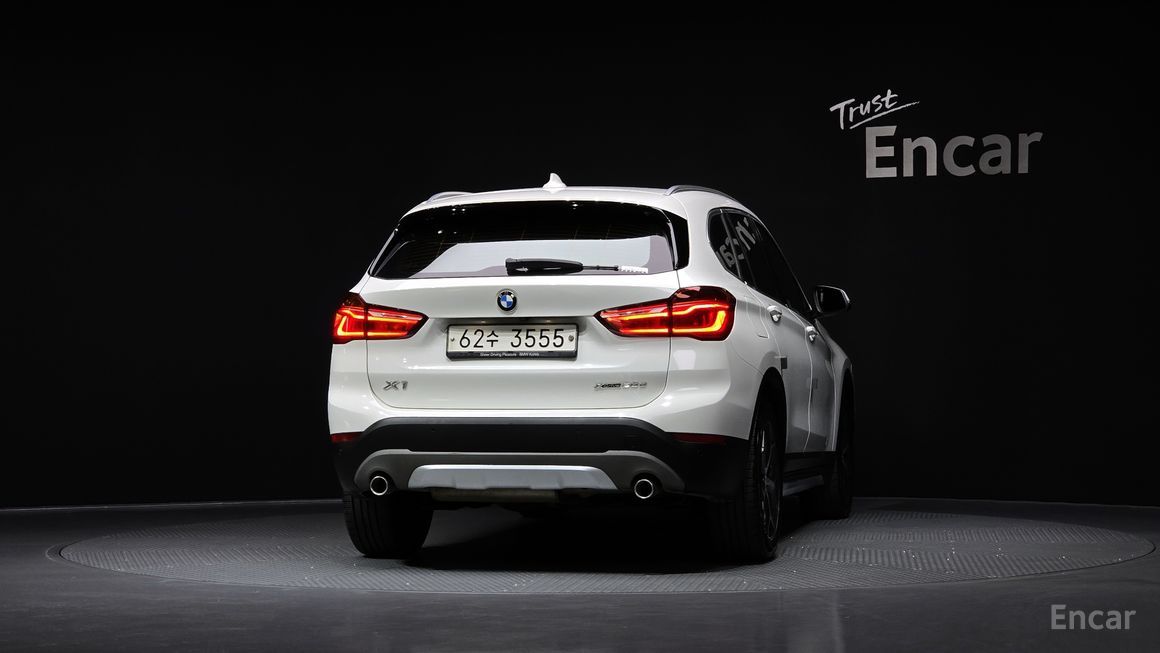 BMW X1 - фото 3