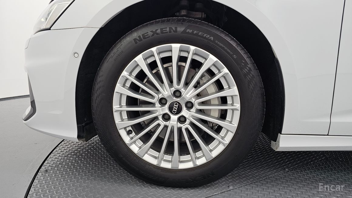 Audi A6 - фото 4