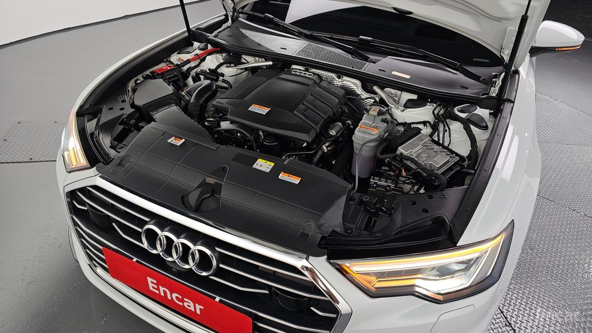 Audi A6 - фото 5