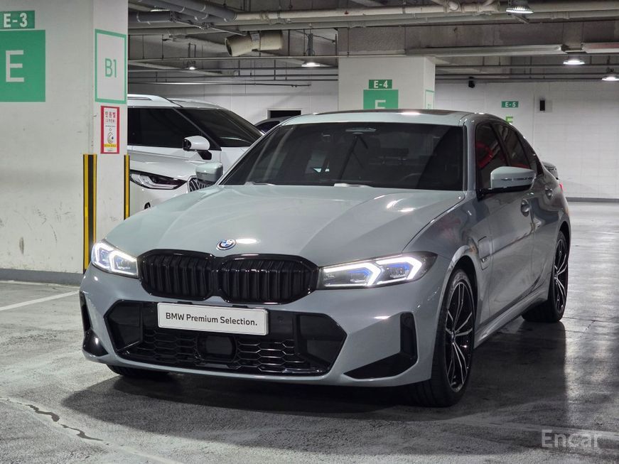 BMW 3 Series - фото 0