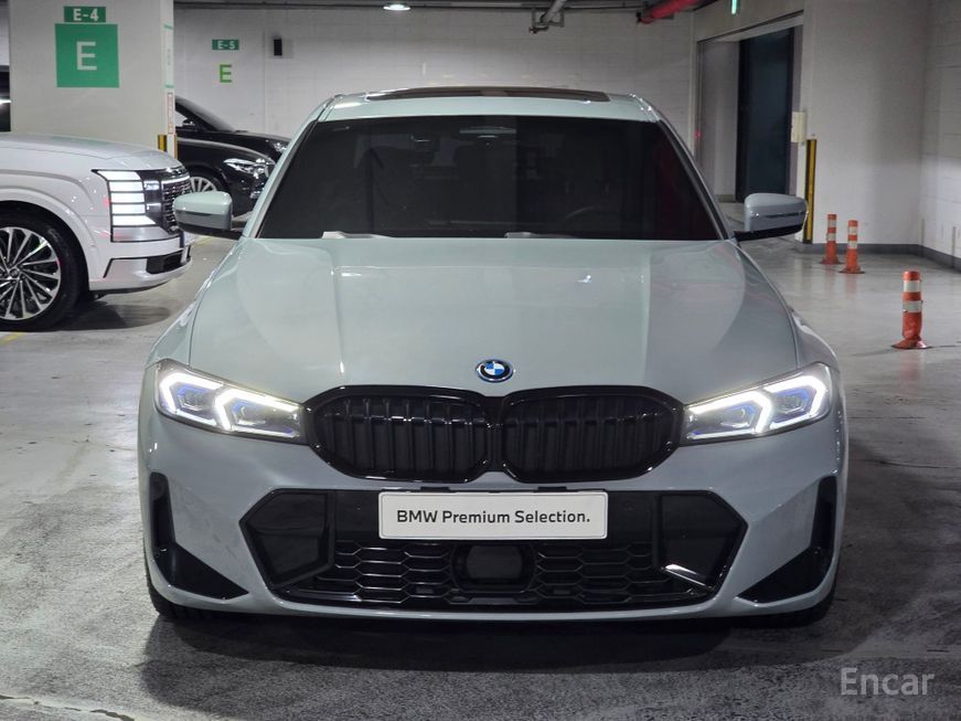 BMW 3 Series - фото 1