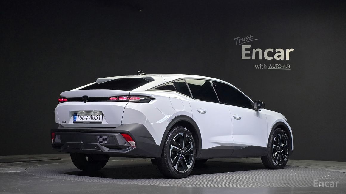 Peugeot 408 - фото 1