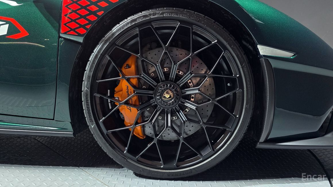 Lamborghini Huracan - фото 4