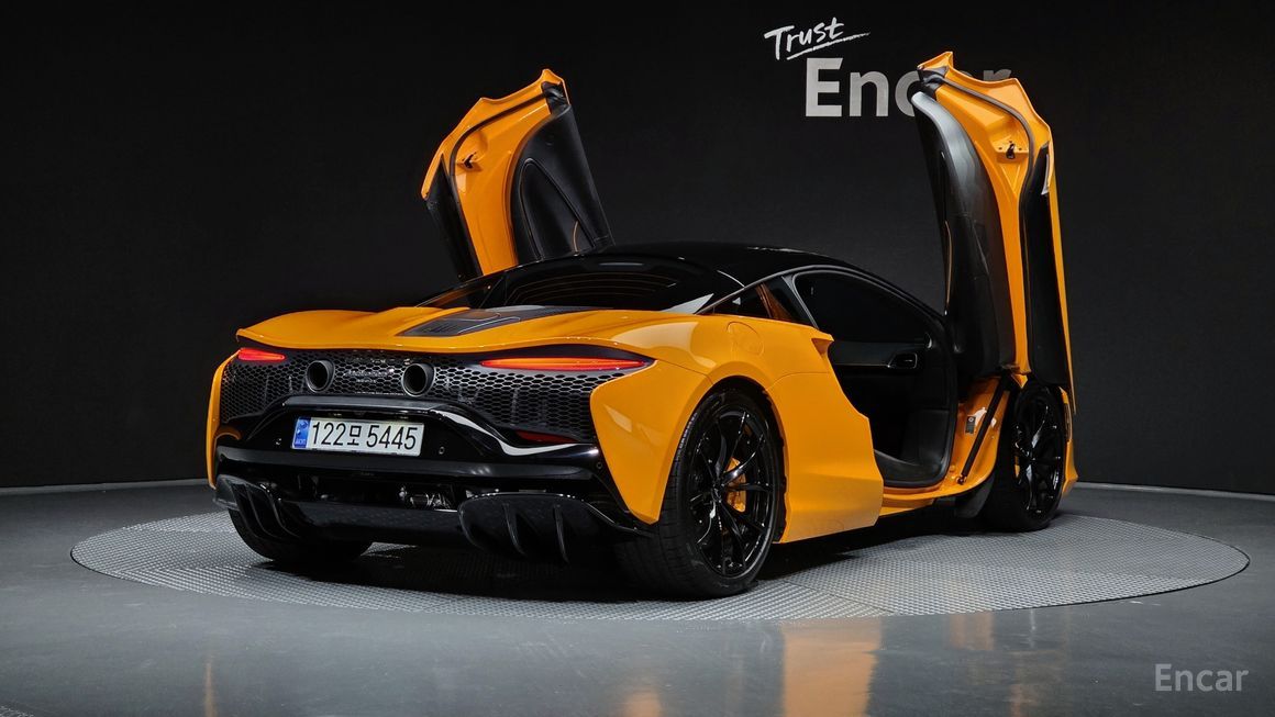 McLaren Atura - фото 1