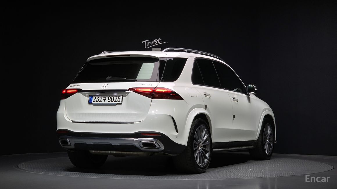 Mercedes-Benz GLE-Class - фото 1